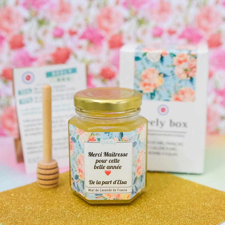 petite box cadeau comme idée cadeau de fin d'année pour maitresse