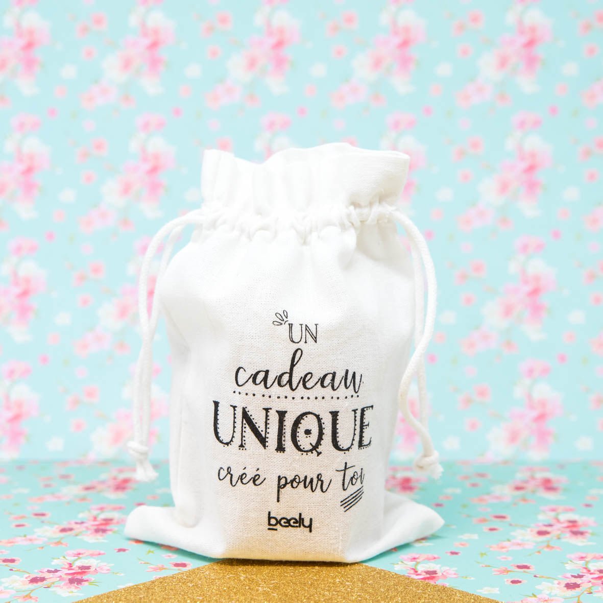 pochon cadeau en tissu